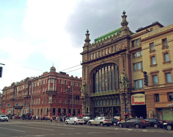 A Nevsky Prospect Eliseyev áruház — Stock Fotó