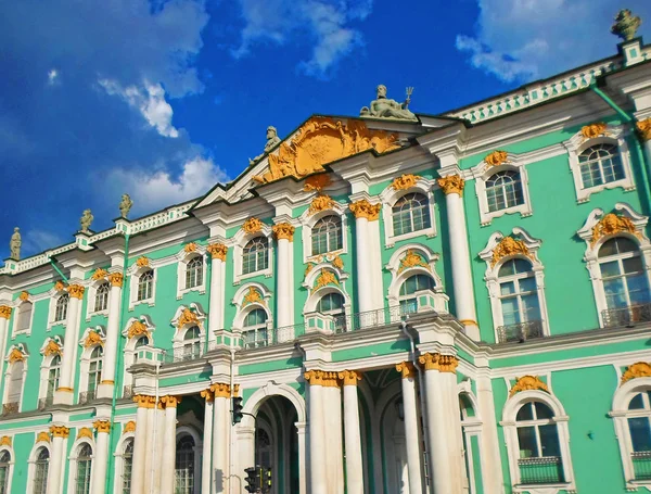 El Museo Estatal del Hermitage o el Palacio de Invierno — Foto de Stock