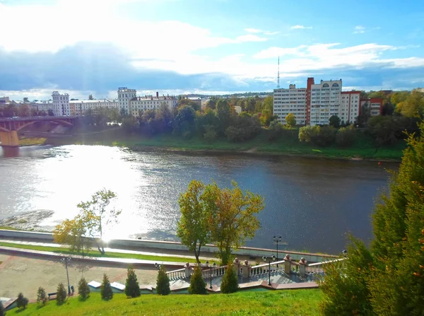 Ponte Kirovsky attraverso Dvina Occidentale, Vitebsk — Foto Stock