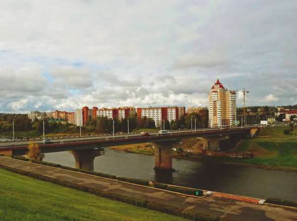 Ponte Kirovsky attraverso Dvina Occidentale, Vitebsk — Foto Stock