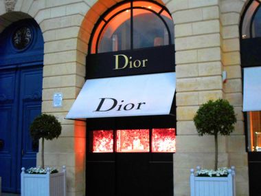 Place Vendome dükkanda Dior