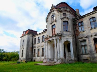 Belarus terk edilmiş Sarayı