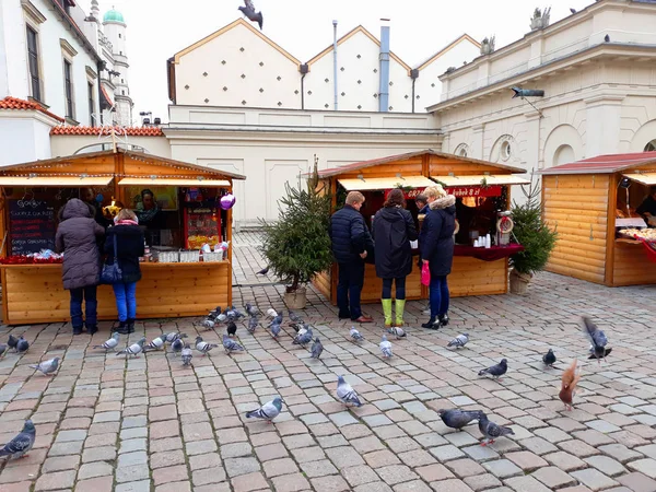 Neznámí Lidé Obchod Potravin Každoroční Tradiční Vánoční Jarmark Poznani Polsko — Stock fotografie