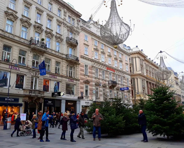 Wiedeń Austria Grudnia 2017 Choinki Przy Ulicy Graben — Zdjęcie stockowe