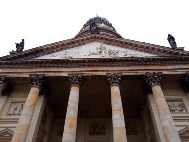 Berlin, Almanya - 3 Aralık 2017: Fransız Kilisesi de Berlin