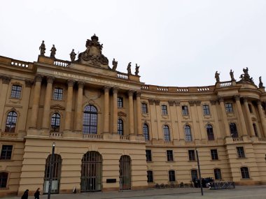 Berlin, Almanya - 3 Aralık 2017: Berlin Humboldt Üniversitesi. Hukuk Fakültesi