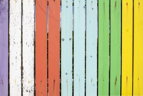 Vecchio recinto di legno colorato — Foto Stock