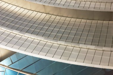 Modern bir binanın duvarı.