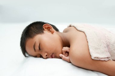 çocuk hasta ateştir .