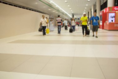 Yolcu havaalanında.