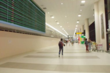 Yolcu havaalanında.