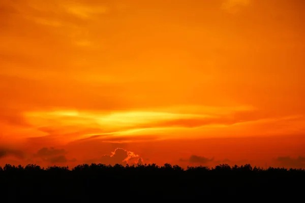 Hintergrund des Sonnenuntergangs  . — Stockfoto