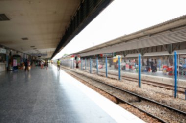 tren istasyonu ile yolcu .