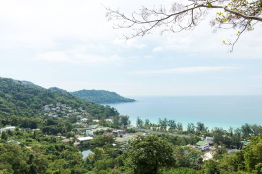 Yüksek görünüm noktası Karon noi Phuket, Tayland doğal görünümünü.
