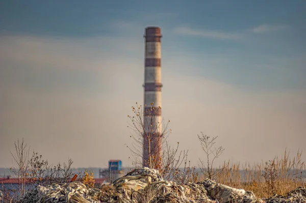 Panorama obszaru przemysłowego jesienią po południu — Zdjęcie stockowe