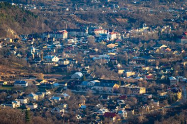 Karpatlar 'da küçük bir kasaba.