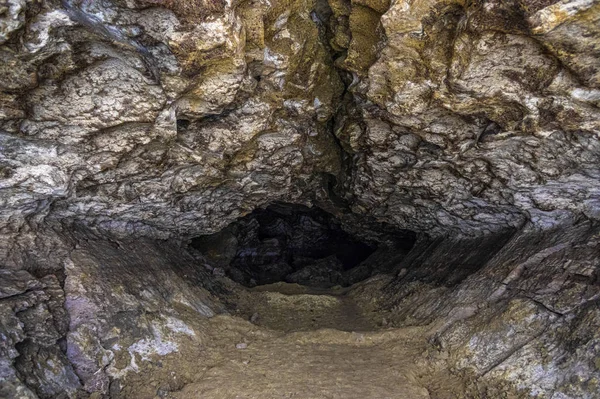 Galería en la cueva kárstica —  Fotos de Stock