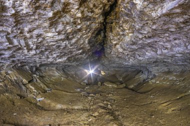 Karst mağarasında Galeri