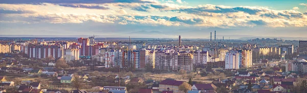 Panorama över den ukrainska staden — Stockfoto