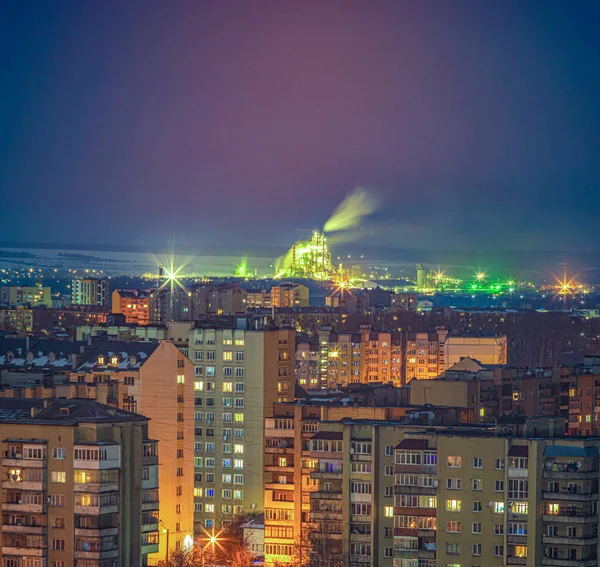 Vista della città di notte da un'altezza — Foto Stock