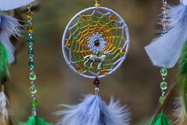 Photo of a dreamcatcher made by hand — Stock Photo, Image