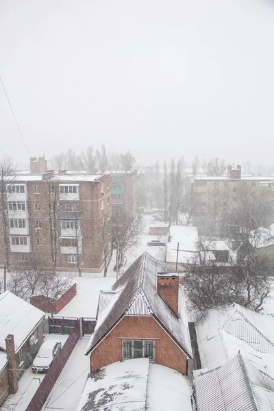 Zimowy widok z okna — Zdjęcie stockowe