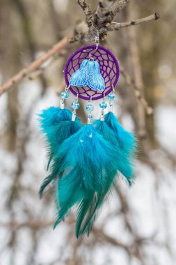 Tüyler deri boncuk ve asılı halatlar, Dreamcatcher küpe yapılmış