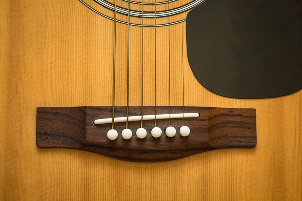 Detail van klassieke gitaar met ondiepe diepte veld — Stockfoto