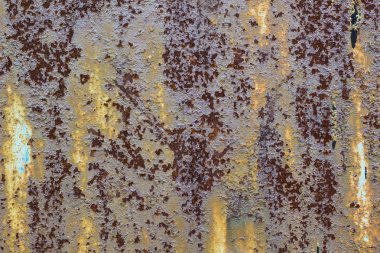 Boyalı metal duvar korozyon ile çizgiler pas paslı