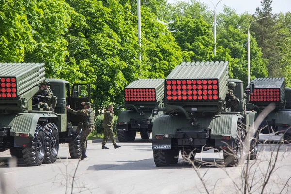 Nowotscherkassk, russland - 9. Mai 2017: Militärparade zum Tag des Sieges im Zweiten Weltkrieg — Stockfoto