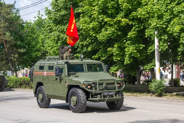 Nowotscherkassk, russland - 9. Mai 2017: Militärparade zum Tag des Sieges im Zweiten Weltkrieg — Stockfoto