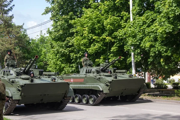 Nowotscherkassk, russland - 9. Mai 2017: Militärparade zum Tag des Sieges im Zweiten Weltkrieg — Stockfoto