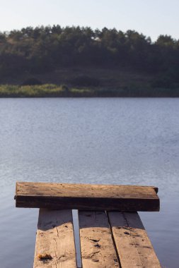 Su atlama için ahşap sıçrama tahtası