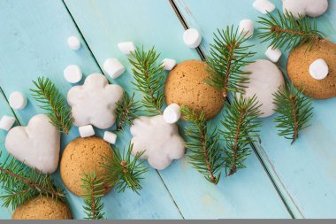 Noel dekorasyon köknar ağacı, Noel kurabiyeleri ve hatmi