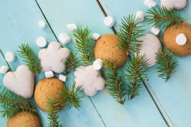 Noel dekorasyon köknar ağacı, Noel kurabiyeleri ve hatmi