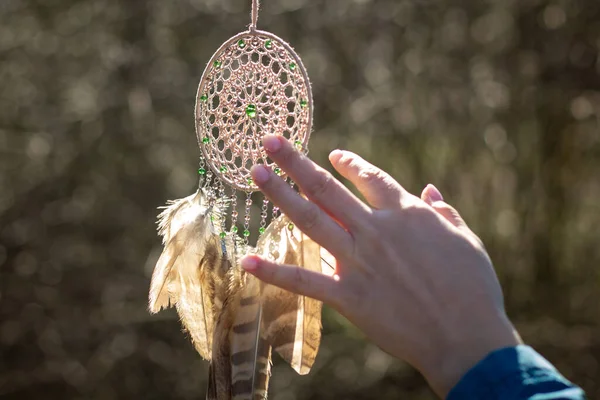 Attrape Rêves Avec Des Fils Plumes Des Perles Corde Suspendue — Photo