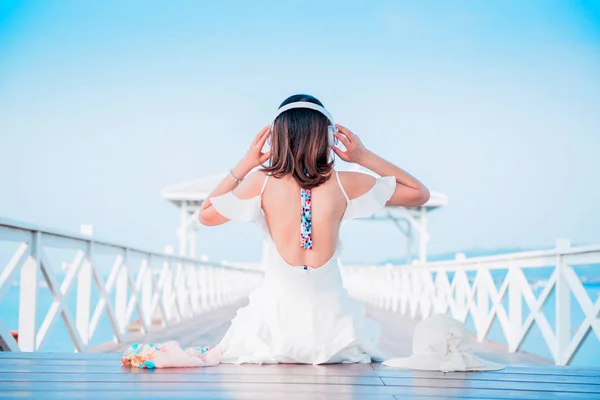 Beautiful Asian Women Travel Beach Summer Sea Sand Sun Holiday — Stock Photo, Image