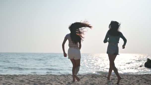Aziatische Vrouwen Reizen Het Strand Zomervakantie Thailand Ontspannen Recreatie Plezier — Stockvideo