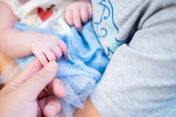 Asiatisches Neugeborenes Schönes Kind Und Kleines Kind Der Eltern — Stockfoto