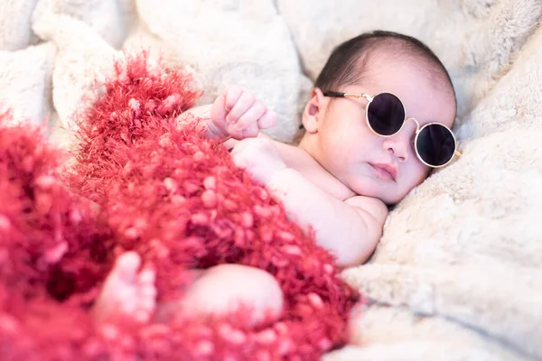 Asiatisches Neugeborenes Schläft Schönes Kind Und Kleines Kind Der Eltern — Stockfoto