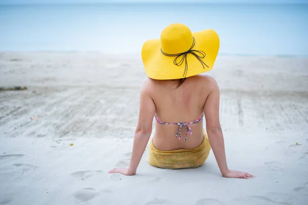 Beautiful Asian Women Travel Beach Summer Sea Sand Sun Vacation — Stock Photo, Image