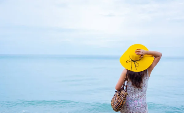 Beautiful Asian Women Travel Beach Summer Sea Sand Sun Vacation — Stock Photo, Image