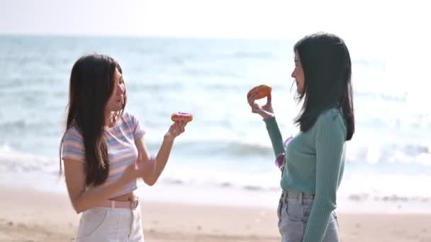 Asian Women Travel Beach Summer Holiday Thailand Relax Recreation Having — Stock Video