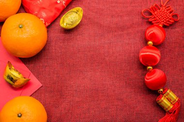 Çin Yeni Yılı, Portakallar ve Çin altınları, Geleneksel Asya tarzı