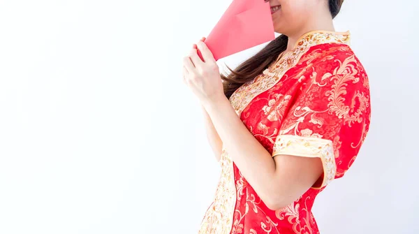 Hermosa Mujer Asiática Con Sobres Rojos Aislados Blanco Chino Concepto —  Fotos de Stock