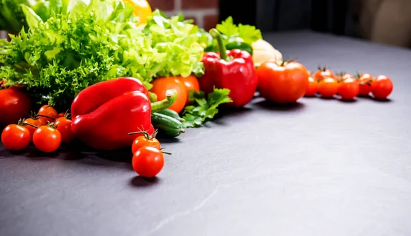 Tiro Colorido Legumes Orgânicos Frescos Para Cozinhar Alimentos Dietéticos Colheita — Fotografia de Stock