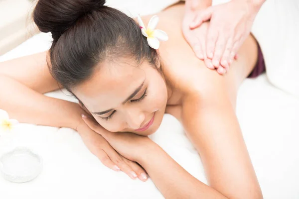 Närbild Bild Vacker Asiatisk Kvinna Som Har Spa Behandling — Stockfoto