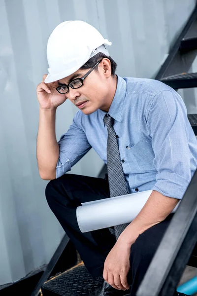 Engineer Tried Pressured Because Construction Problem — Stock Photo, Image