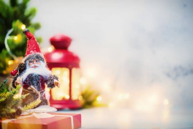 Noel ve Mutlu Yıllar geçmişi. Dekorasyonlu kış tatili ve metin için kopya alanı.