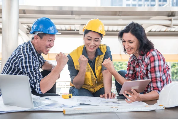 Engineers Teamwork Meeting Successful Project Construction — Stock Photo, Image